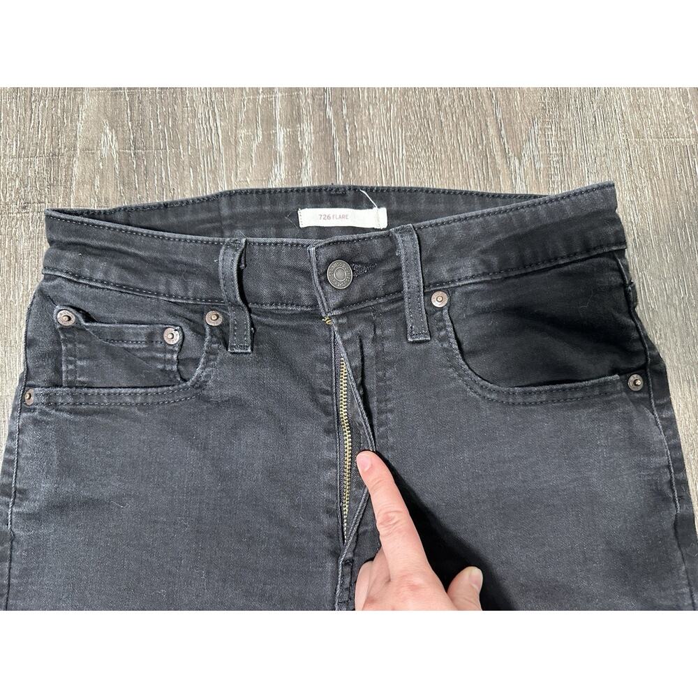 Levi’s 726 Flare Jeans Women’s 30 Black High Rise Dark Wash Stretch Boho - Picture 3 of 10
